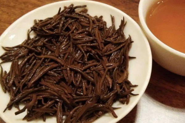 细细的红茶是什么品种 细长条的红茶是什么茶