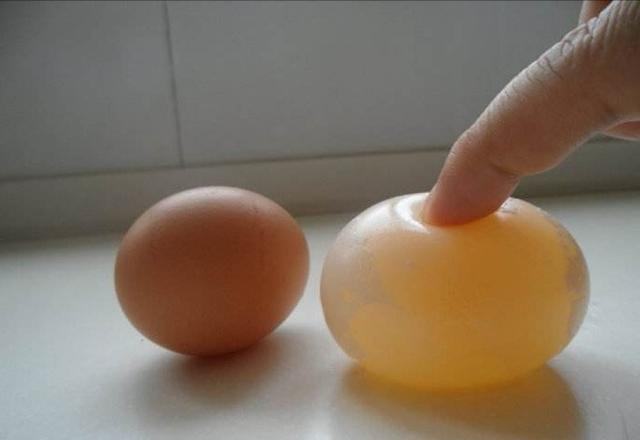 <b>蛋鸡产软蛋的原因及预防管理措施</b>