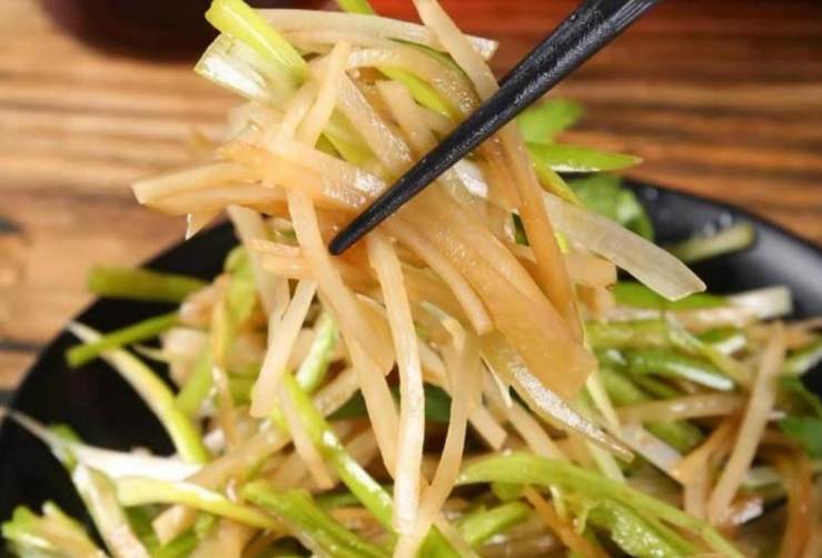 芥菜丝咸菜的做法教程-酸辣爽口，一学就会的传统风味！
